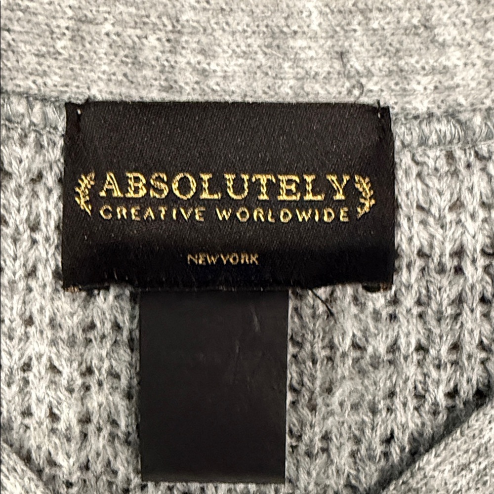 Absolutely Creative Worldwide Light Gray V-Neck Sweater - Picture 2 of 2